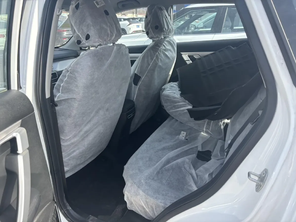 2025 Geely Coolray 1.5L 126HP L4 CVT,autocango,china used car exporter,china ev exporter,chinese used car exporter,chinese used ev exporter