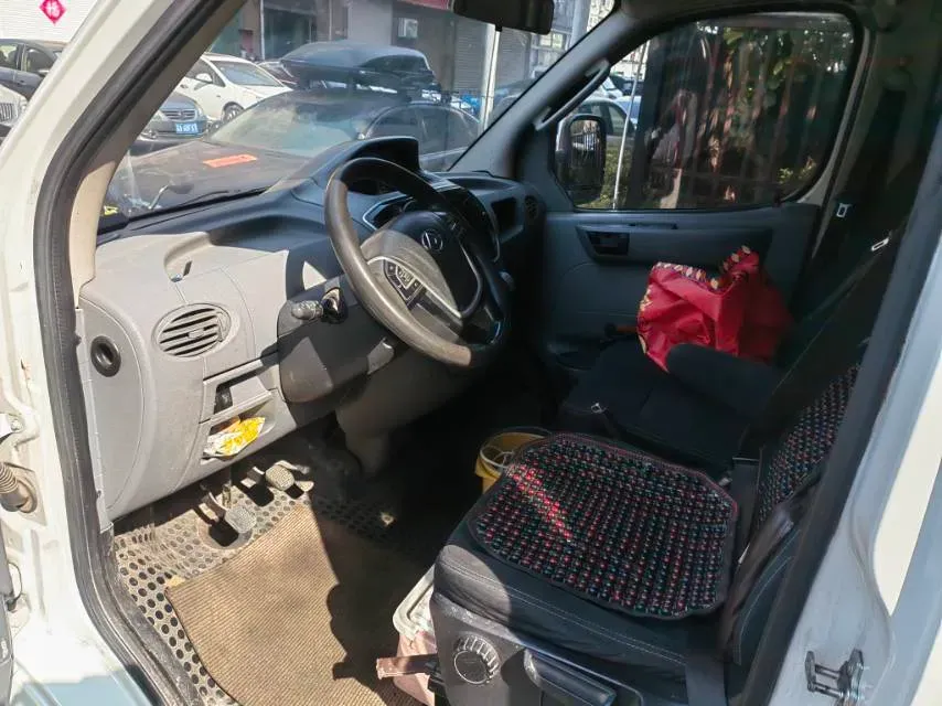 2020 MAXUS XinTu V80 2.5T 136HP L4 6MT,autocango,china used car exporter,china ev exporter,chinese used car exporter,chinese used ev exporter