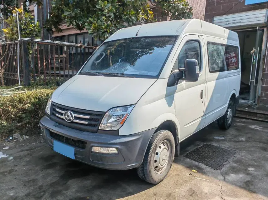2020 MAXUS XinTu V80 2.5T 136HP L4 6MT,autocango,china used car exporter,china ev exporter,chinese used car exporter,chinese used ev exporter