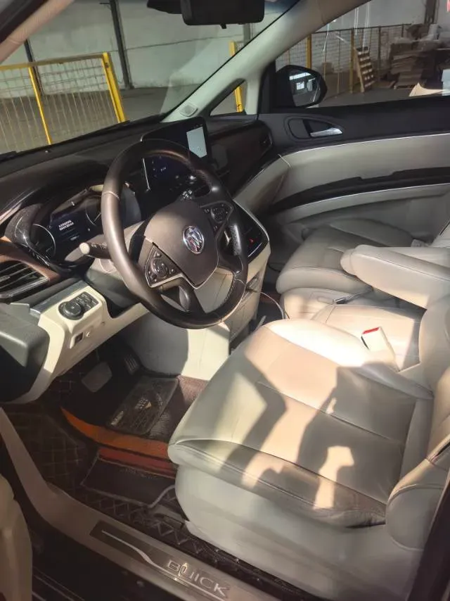 2021 Buick GL8 2.0T 237HP L4 9AT,autocango,china used car exporter,china ev exporter,chinese used car exporter,chinese used ev exporter