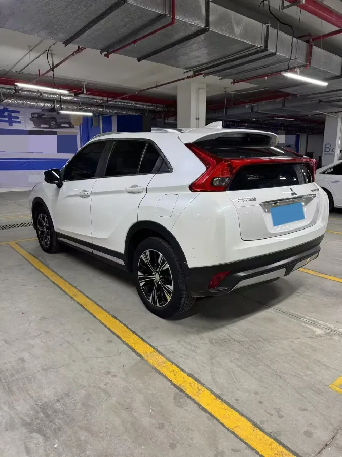 2021 Mitsubishi Eclipse Cross 1.5T 170HP L4 CVT,autocango,china used car exporter,china ev exporter,chinese used car exporter,chinese used ev exporter