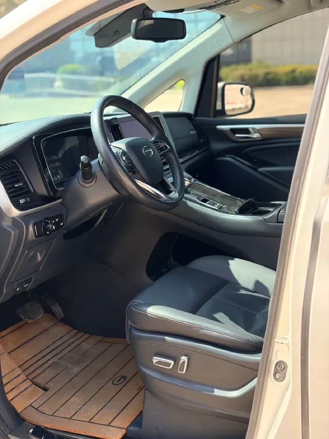 2021 GAC Trumpchi M8 2.0T 252HP L4 8AT,autocango,china used car exporter,china ev exporter,chinese used car exporter,chinese used ev exporter