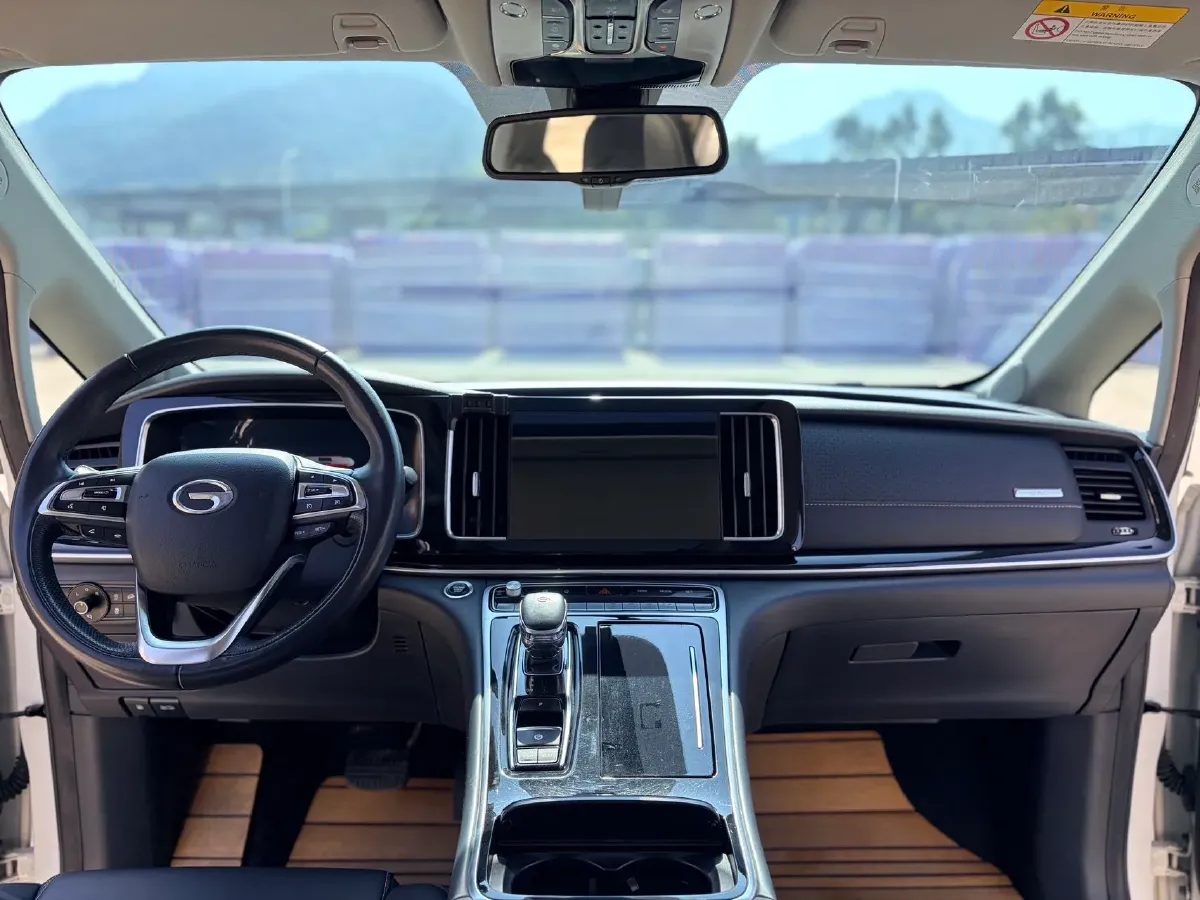 2021 GAC Trumpchi M8 2.0T 252HP L4 8AT,autocango,china used car exporter,china ev exporter,chinese used car exporter,chinese used ev exporter