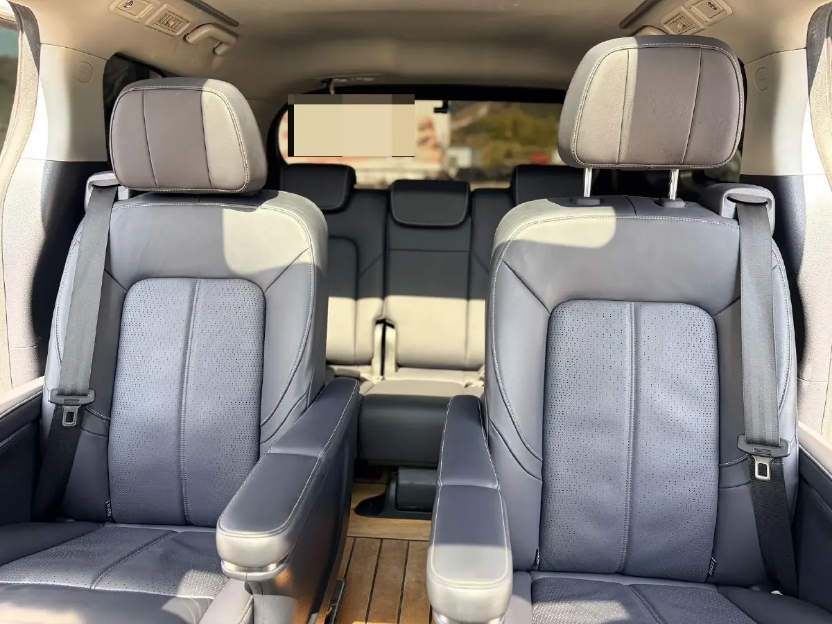 2021 GAC Trumpchi M8 2.0T 252HP L4 8AT,autocango,china used car exporter,china ev exporter,chinese used car exporter,chinese used ev exporter