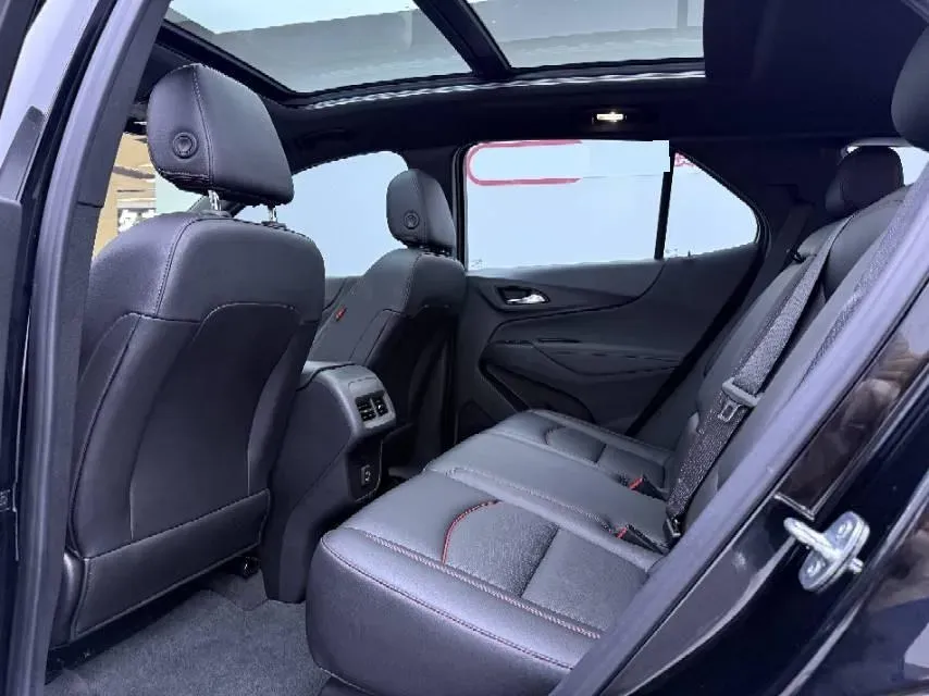 2022 Chevrolet Equinox 2.0T 237HP L4 9AT,autocango,china used car exporter,china ev exporter,chinese used car exporter,chinese used ev exporter