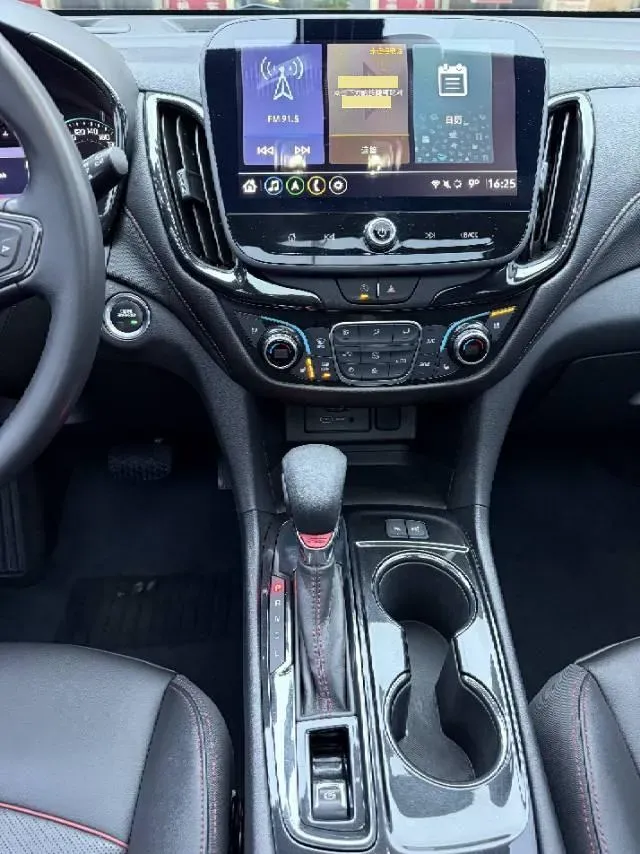 2022 Chevrolet Equinox 2.0T 237HP L4 9AT,autocango,china used car exporter,china ev exporter,chinese used car exporter,chinese used ev exporter