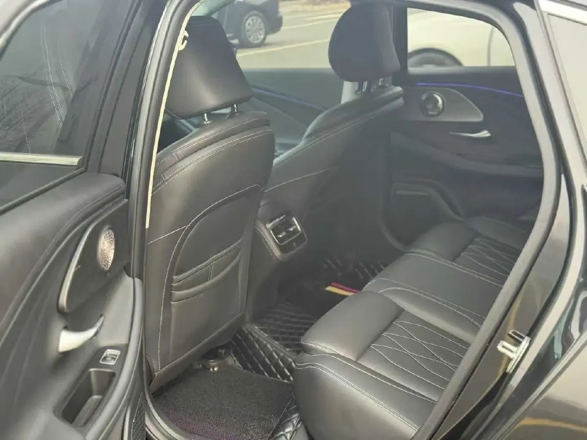 2022 Chery Arrizo 8 1.6T 197HP L4 7DCT,autocango,china used car exporter,china ev exporter,chinese used car exporter,chinese used ev exporter