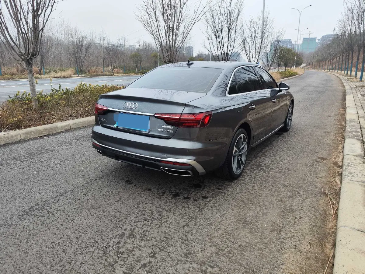 2023 Audi A4L 2.0T 190HP L4 7DCT,autocango,china used car exporter,china ev exporter,chinese used car exporter,chinese used ev exporter