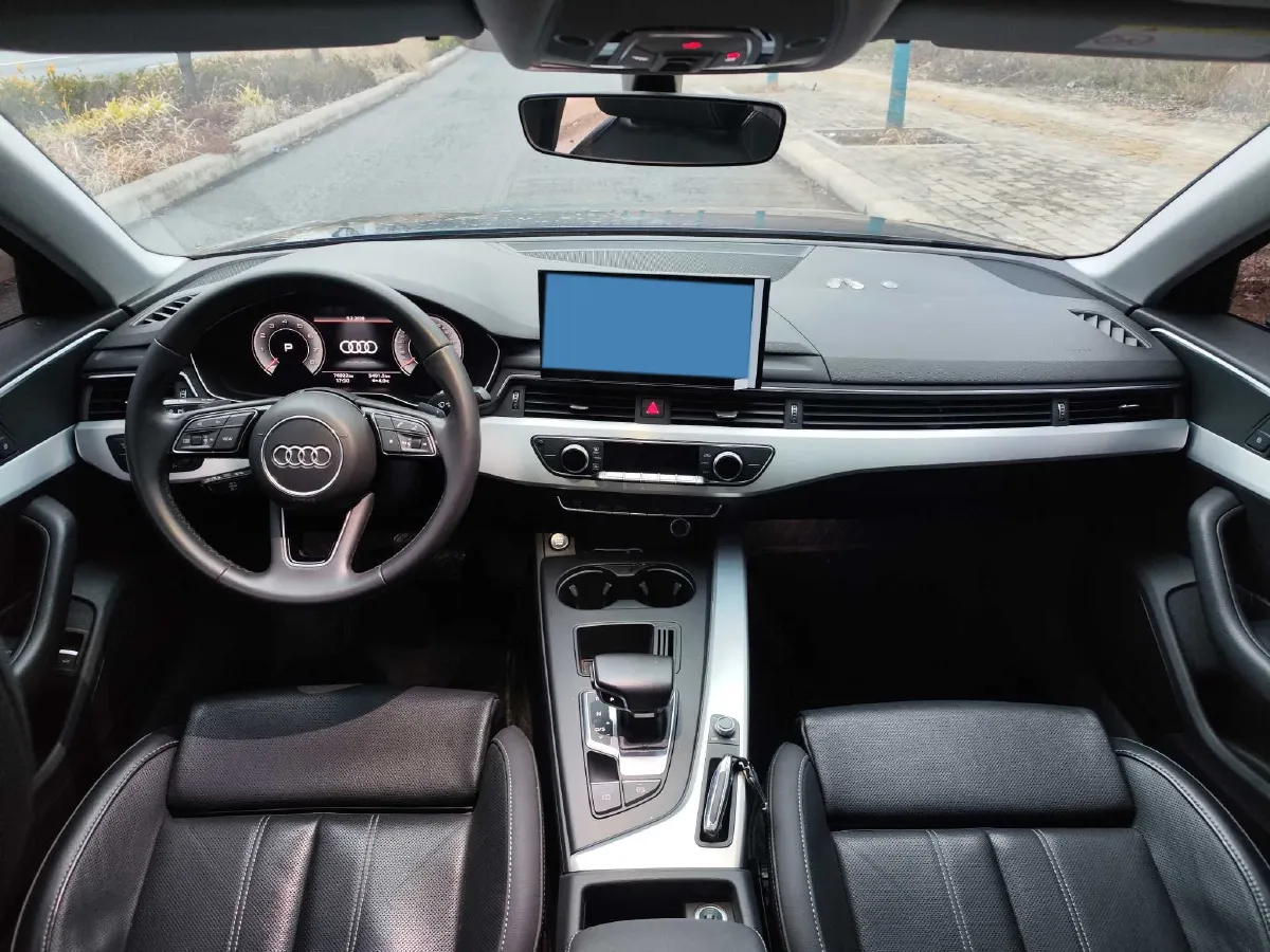 2023 Audi A4L 2.0T 190HP L4 7DCT,autocango,china used car exporter,china ev exporter,chinese used car exporter,chinese used ev exporter