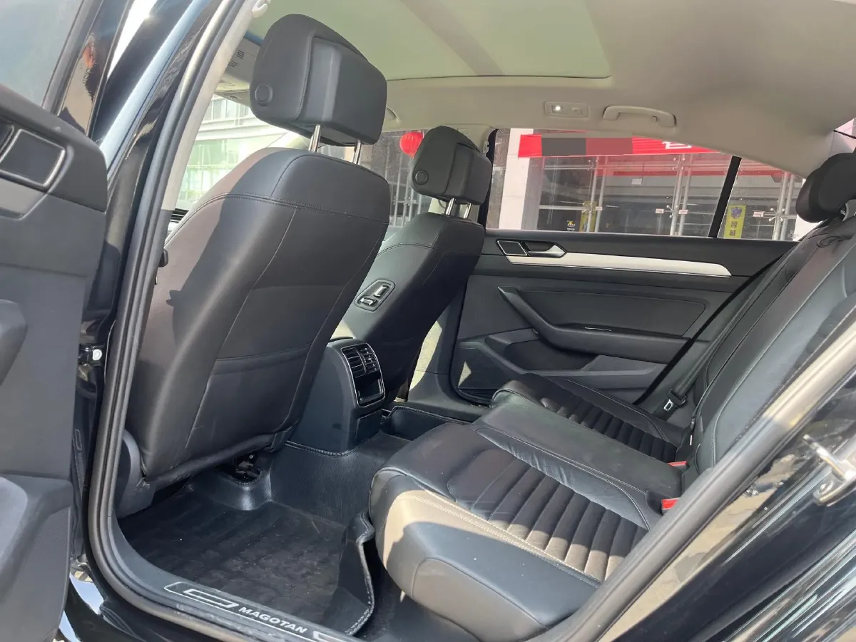 2019 Chevrolet Malibu XL 2.0T 241HP L4 9AT,autocango,china used car exporter,china ev exporter,chinese used car exporter,chinese used ev exporter