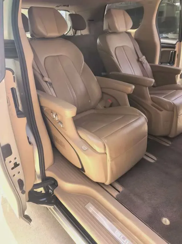 2021 Buick GL8 2.0T 237HP L4 9AT,autocango,china used car exporter,china ev exporter,chinese used car exporter,chinese used ev exporter