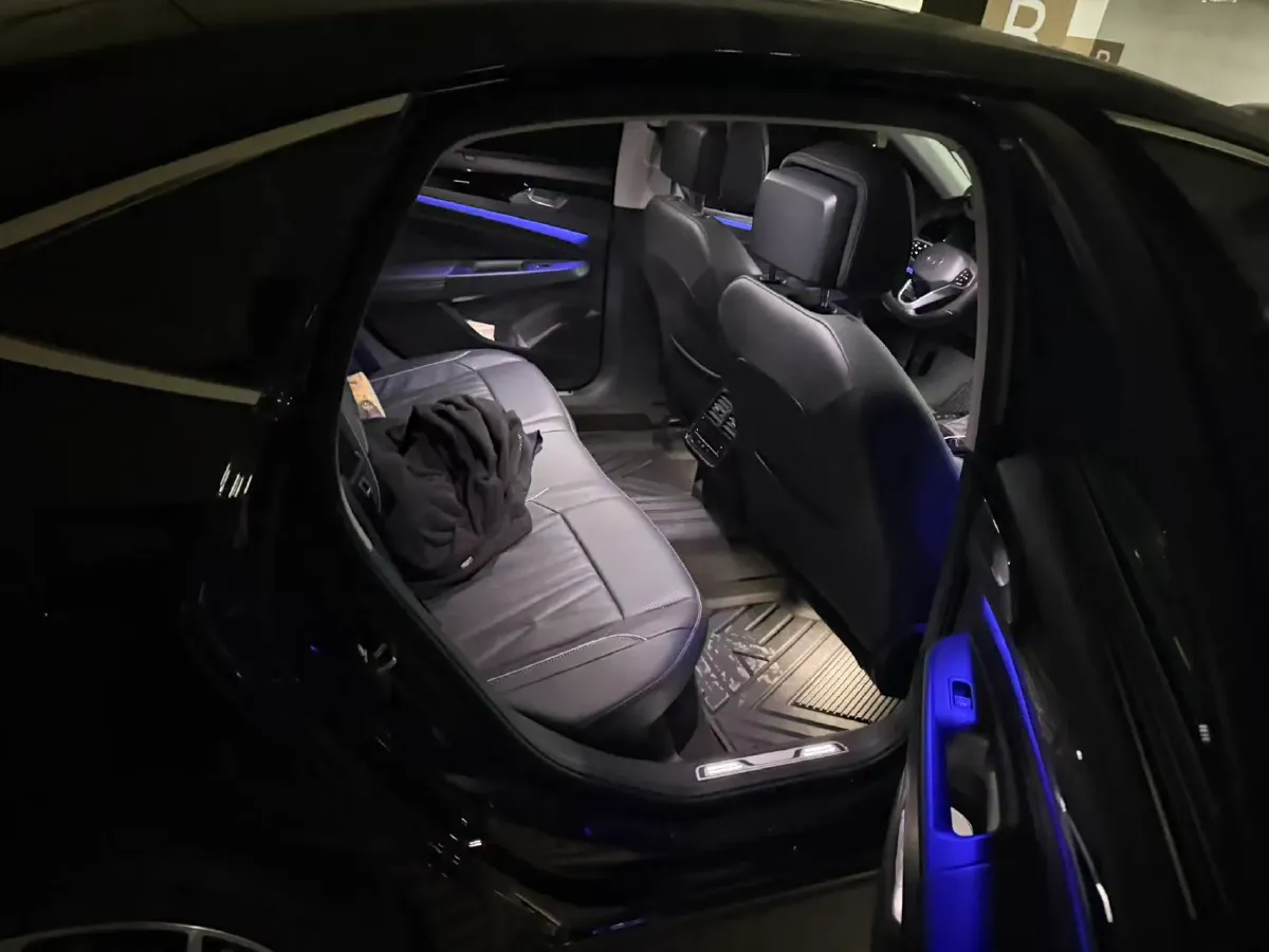 2023 Volkswagen Passat 2.0T 186HP L4 7DCT,autocango,china used car exporter,china ev exporter,chinese used car exporter,chinese used ev exporter