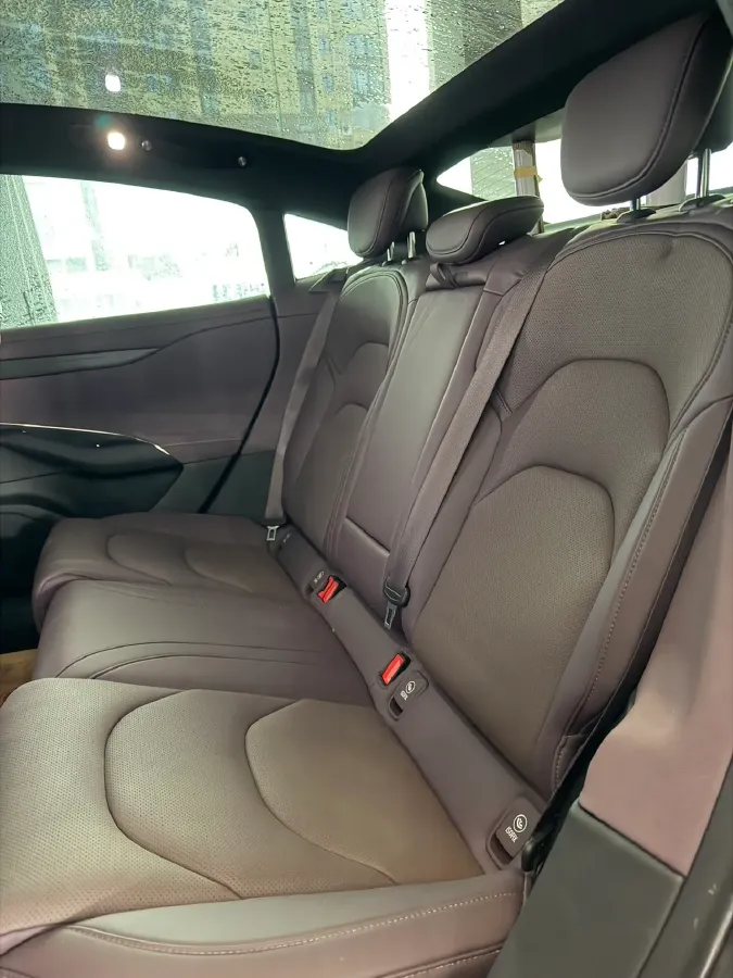 2024 MI SU7 BEV 94.3KWH,autocango,china used car exporter,china ev exporter,chinese used car exporter,chinese used ev exporter