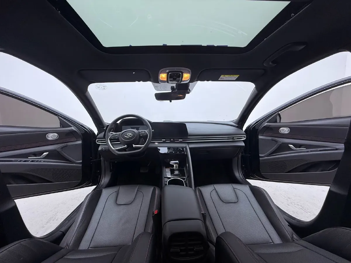 2022 Hyundai Elantra 1.5L 115HP L4 CVT,autocango,china used car exporter,china ev exporter,chinese used car exporter,chinese used ev exporter