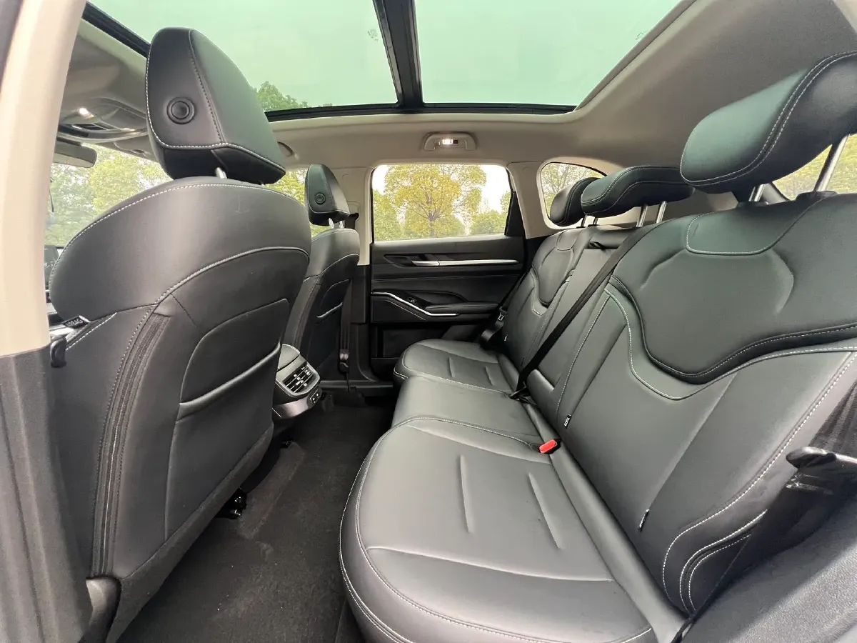 2021 Haval H6 2.0T 211HP L4 7DCT,autocango,china used car exporter,china ev exporter,chinese used car exporter,chinese used ev exporter