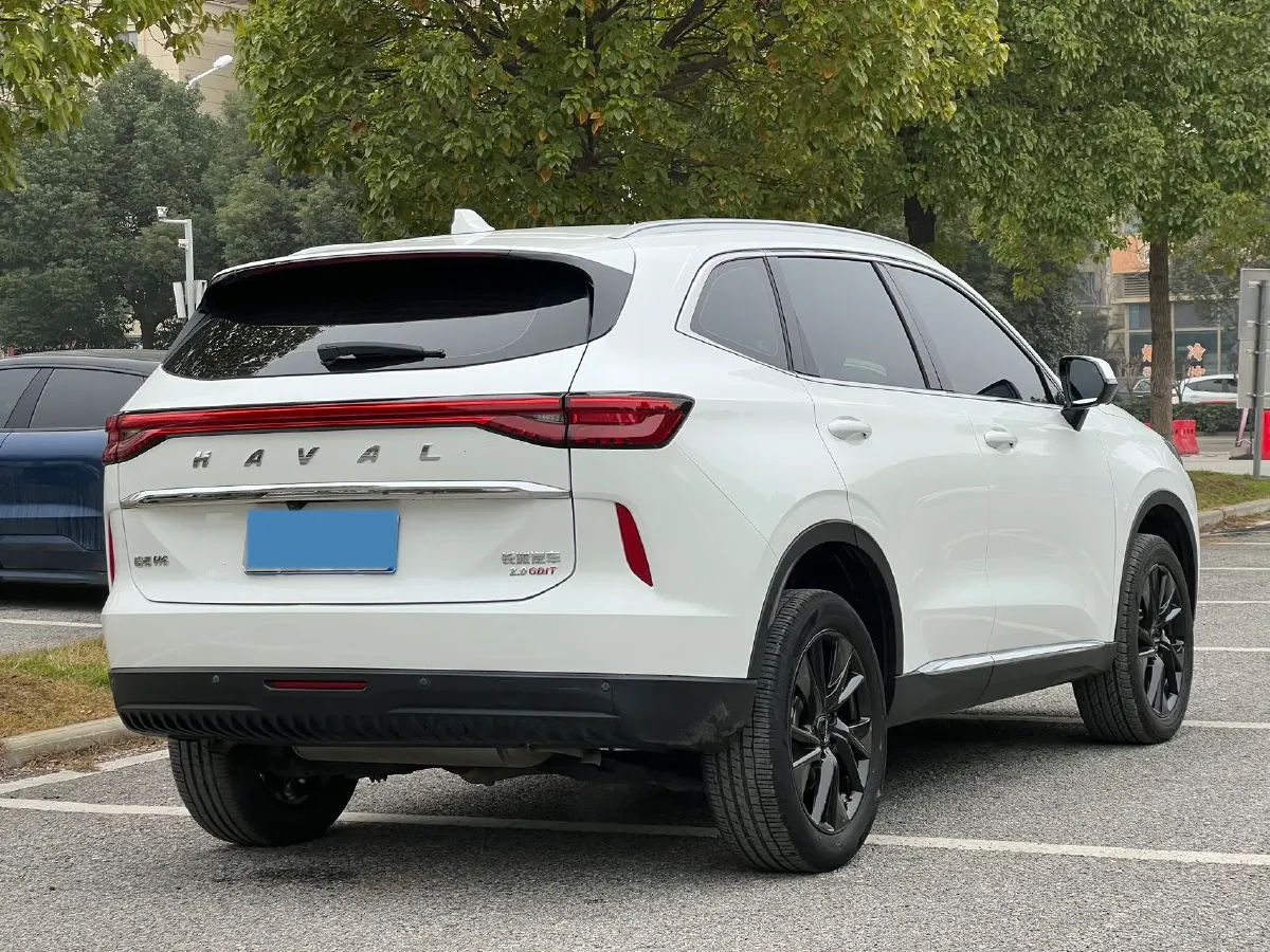 2021 Haval H6 2.0T 211HP L4 7DCT,autocango,china used car exporter,china ev exporter,chinese used car exporter,chinese used ev exporter