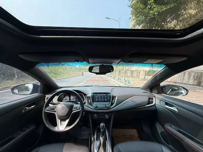 2019 Chevrolet Monza 1.3T 163HP L3 6AT,autocango,china used car exporter,china ev exporter,chinese used car exporter,chinese used ev exporter