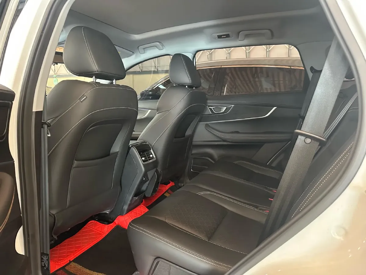 2023 Chery Tiggo 8 Plus 1.6T 197HP L4 7DCT,autocango,china used car exporter,china ev exporter,chinese used car exporter,chinese used ev exporter