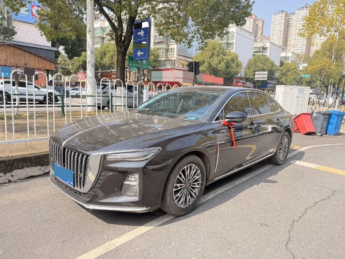 2025 HongQi H5 1.5T 169HP L4 7DCT,autocango,china used car exporter,china ev exporter,chinese used car exporter,chinese used ev exporter