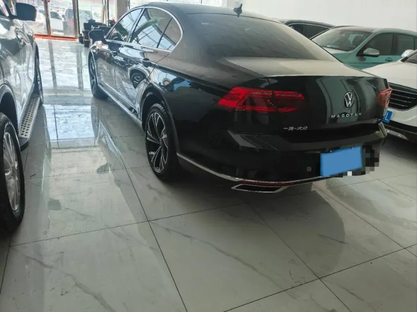 2020 Volkswagen Magotan 2.0T 186HP L4 7DCT,autocango,china used car exporter,china ev exporter,chinese used car exporter,chinese used ev exporter