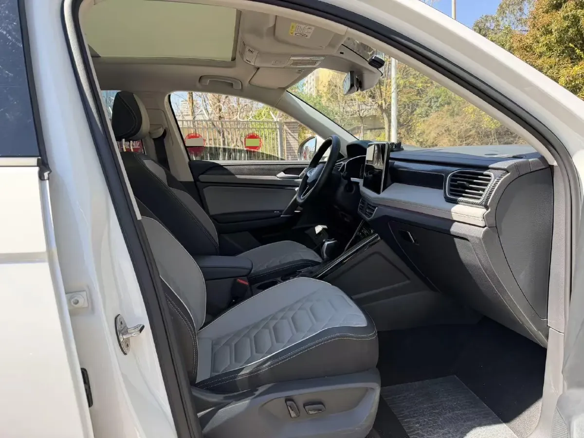 2024 Volkswagen Tayron 1.5T 160HP L4 7DCT,autocango,china used car exporter,china ev exporter,chinese used car exporter,chinese used ev exporter