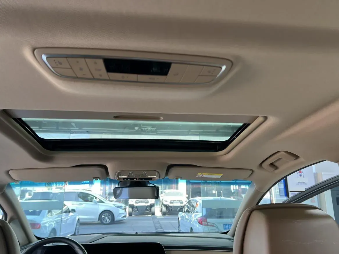 2021 Buick GL8 2.0T 237HP L4 9AT,autocango,china used car exporter,china ev exporter,chinese used car exporter,chinese used ev exporter