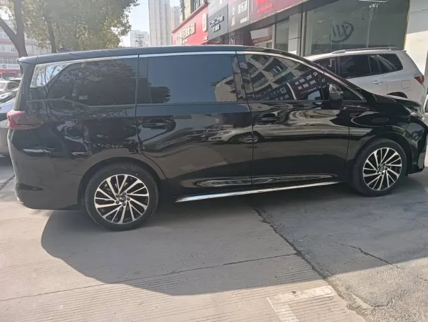 2024 GAC Trumpchi M6 1.5T 177HP L4 7DCT,autocango,china used car exporter,china ev exporter,chinese used car exporter,chinese used ev exporter