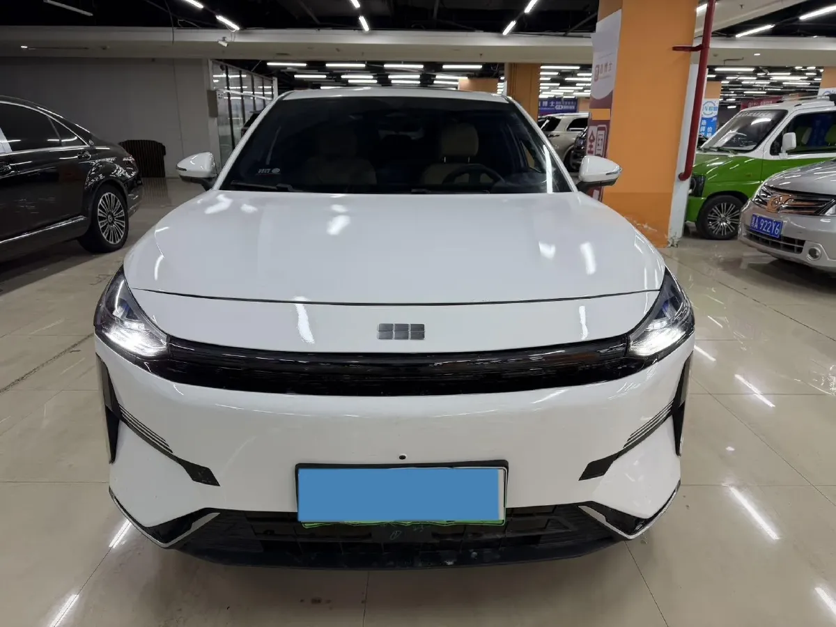 2024 Geely Galaxy L6 1.5T 163HP L4 3DHT PHEV,autocango,china used car exporter,china ev exporter,chinese used car exporter,chinese used ev exporter