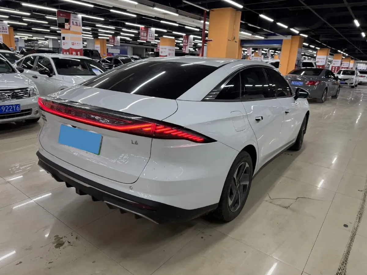 2024 Geely Galaxy L6 1.5T 163HP L4 3DHT PHEV,autocango,china used car exporter,china ev exporter,chinese used car exporter,chinese used ev exporter