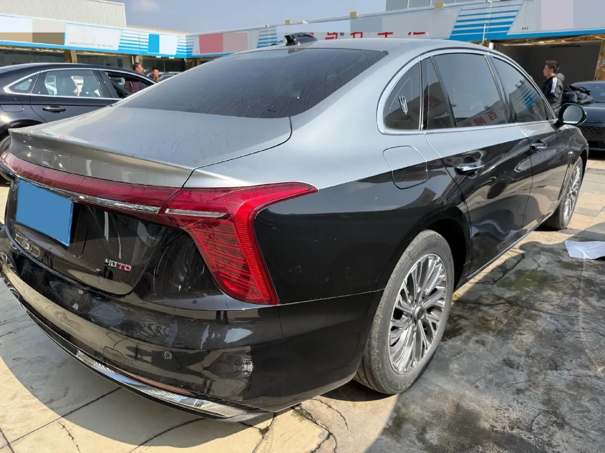 2023 HongQi H5 2.0T 224HP L4 8AT,autocango,china used car exporter,china ev exporter,chinese used car exporter,chinese used ev exporter