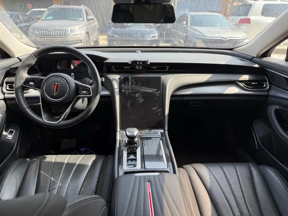 2023 HongQi H5 2.0T 224HP L4 8AT,autocango,china used car exporter,china ev exporter,chinese used car exporter,chinese used ev exporter