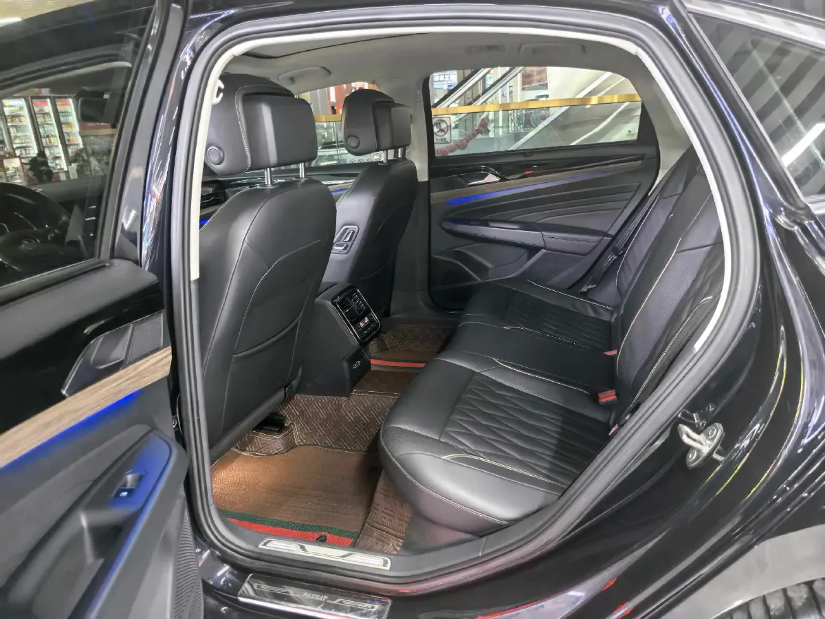 2019 Volkswagen Passat 2.0T 220HP L4 7DCT,autocango,china used car exporter,china ev exporter,chinese used car exporter,chinese used ev exporter