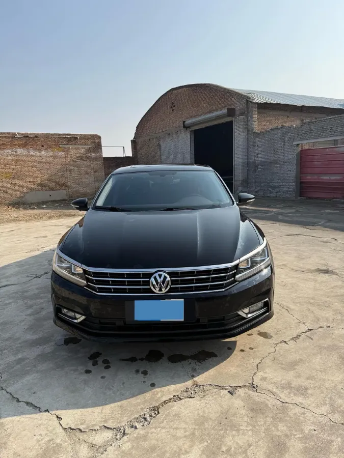 2017 Volkswagen Passat 1.8T 180HP L4 7DCT,autocango,china used car exporter,china ev exporter,chinese used car exporter,chinese used ev exporter