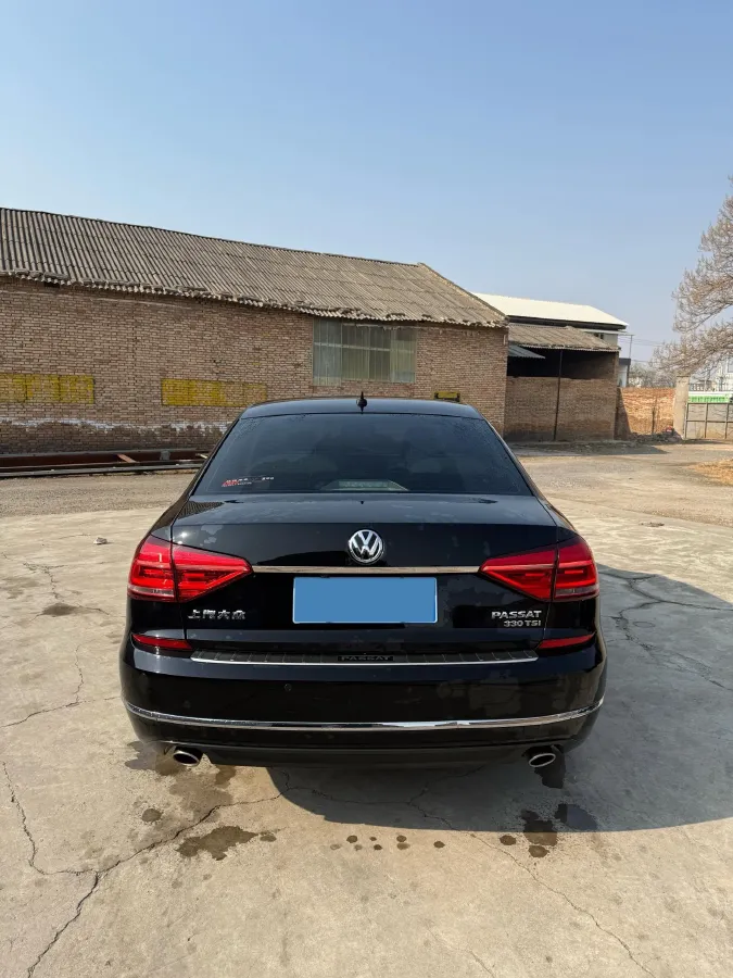 2017 Volkswagen Passat 1.8T 180HP L4 7DCT,autocango,china used car exporter,china ev exporter,chinese used car exporter,chinese used ev exporter
