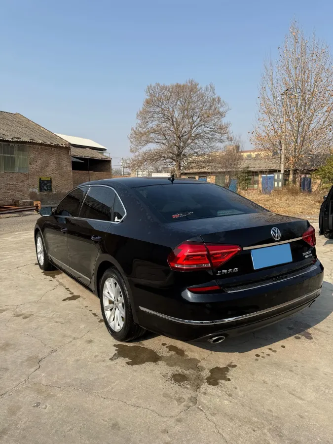2017 Volkswagen Passat 1.8T 180HP L4 7DCT,autocango,china used car exporter,china ev exporter,chinese used car exporter,chinese used ev exporter
