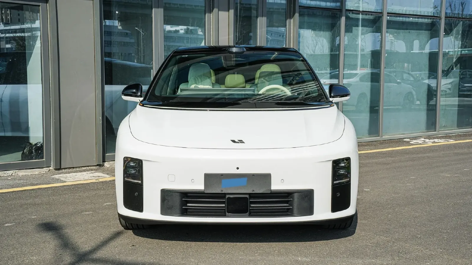 2025 Li i6 BEV,autocango,china used car exporter,china ev exporter,chinese used car exporter,chinese used ev exporter