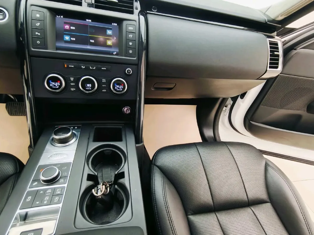 2017 Land Rover Discovery 3.0T 340HP V6 8AT,autocango,china used car exporter,china ev exporter,chinese used car exporter,chinese used ev exporter