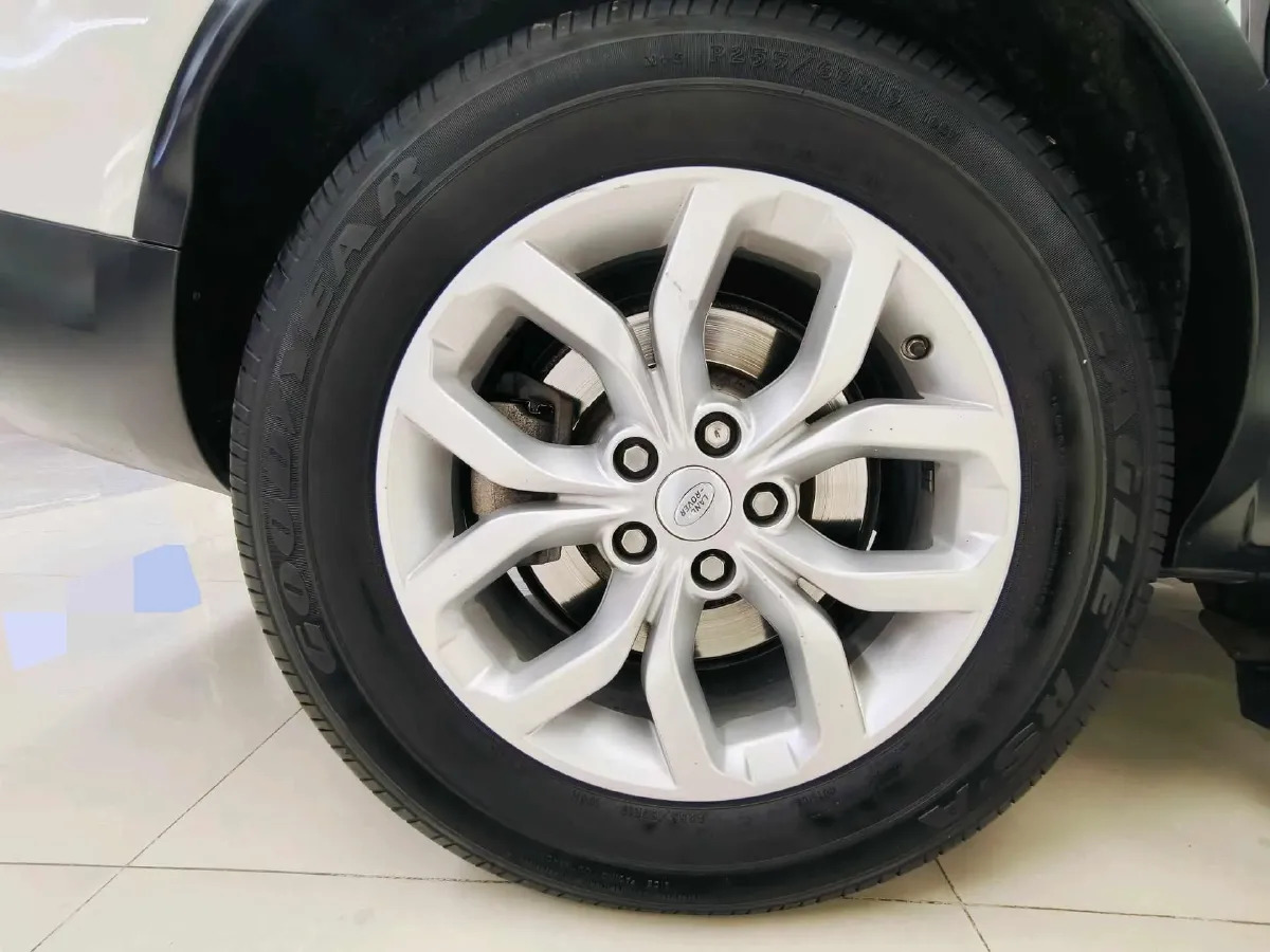 2017 Land Rover Discovery 3.0T 340HP V6 8AT,autocango,china used car exporter,china ev exporter,chinese used car exporter,chinese used ev exporter