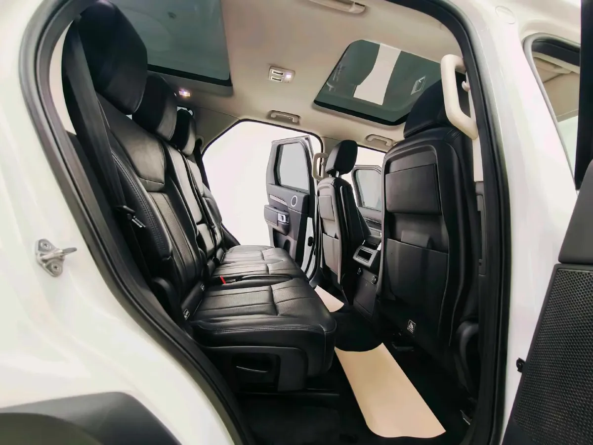 2017 Land Rover Discovery 3.0T 340HP V6 8AT,autocango,china used car exporter,china ev exporter,chinese used car exporter,chinese used ev exporter