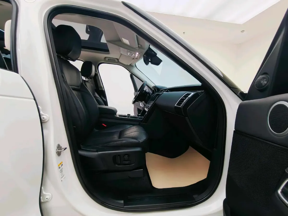 2017 Land Rover Discovery 3.0T 340HP V6 8AT,autocango,china used car exporter,china ev exporter,chinese used car exporter,chinese used ev exporter