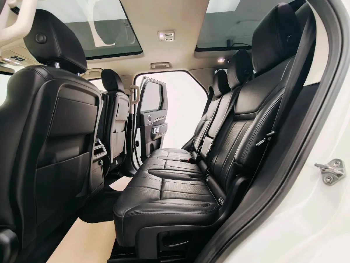 2017 Land Rover Discovery 3.0T 340HP V6 8AT,autocango,china used car exporter,china ev exporter,chinese used car exporter,chinese used ev exporter