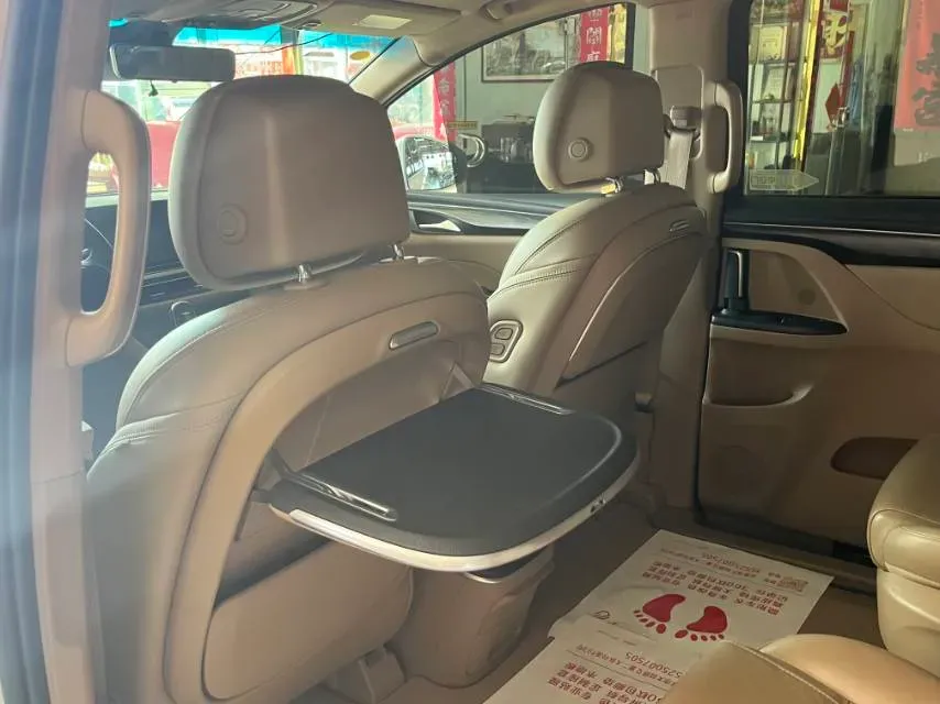 2020 Buick GL8 2.0T 237HP L4 9AT,autocango,china used car exporter,china ev exporter,chinese used car exporter,chinese used ev exporter