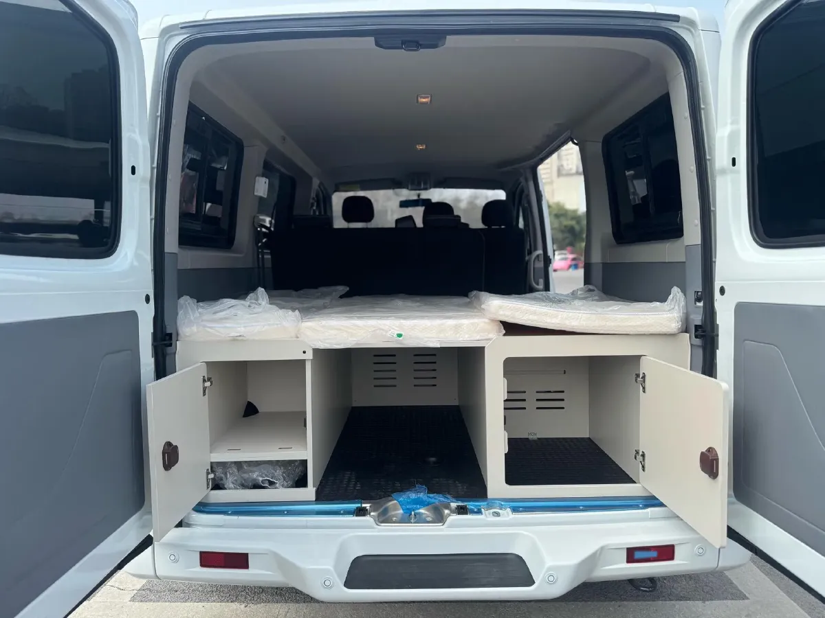 2024 Dongfeng RuiQi 7 2.0T 228HP L4 8AT,autocango,china used car exporter,china ev exporter,chinese used car exporter,chinese used ev exporter