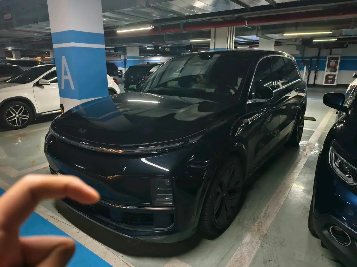 2022 Li L9 Range Extended 154HP REEV 42.6KWH,autocango,china used car exporter,china ev exporter,chinese used car exporter,chinese used ev exporter