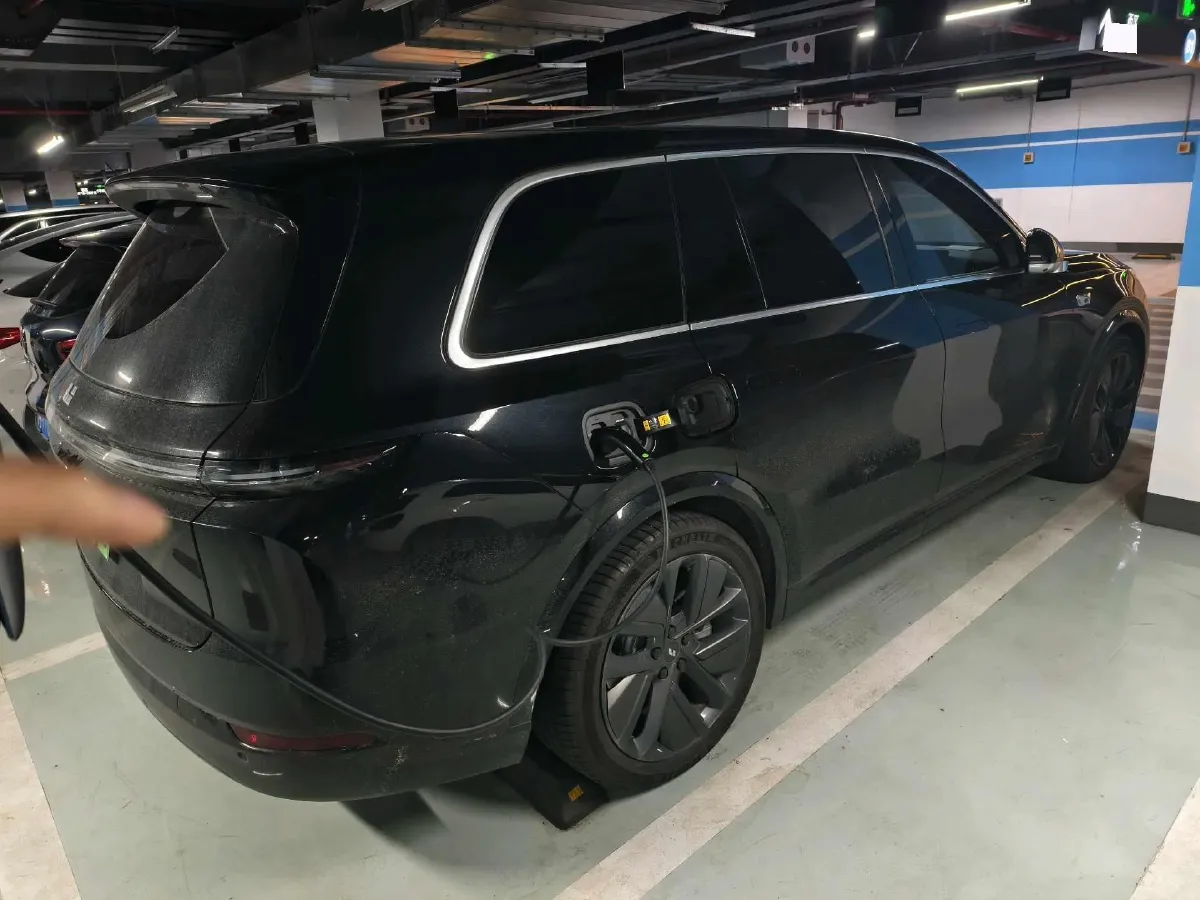 2022 Li L9 Range Extended 154HP REEV 42.6KWH,autocango,china used car exporter,china ev exporter,chinese used car exporter,chinese used ev exporter
