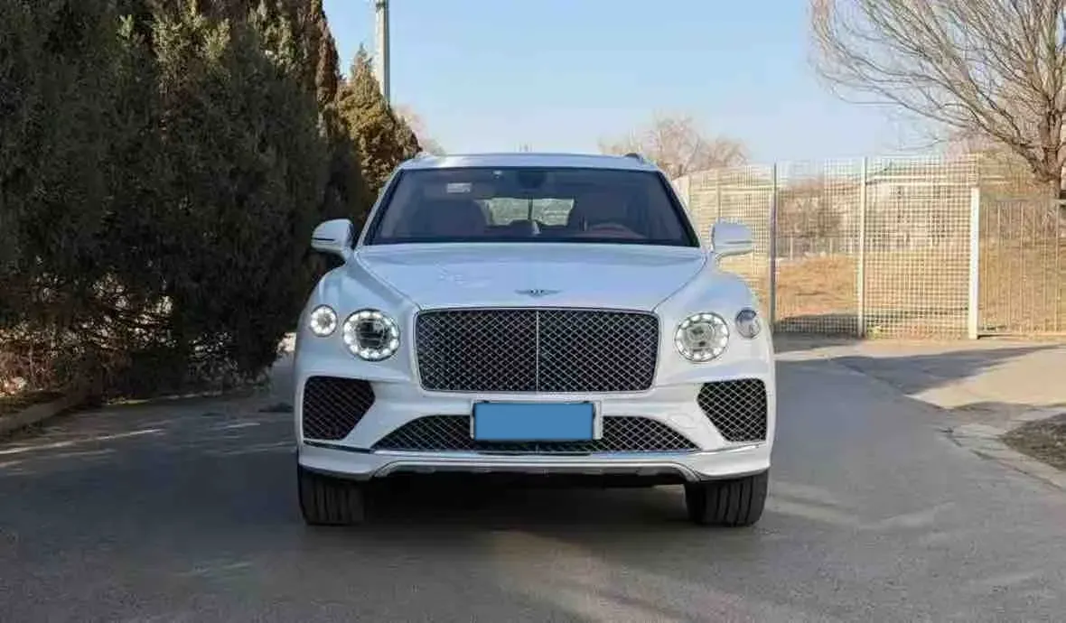 2021 Bentley Bentayga 4.0T 550HP V8 8AT,autocango,china used car exporter,china ev exporter,chinese used car exporter,chinese used ev exporter