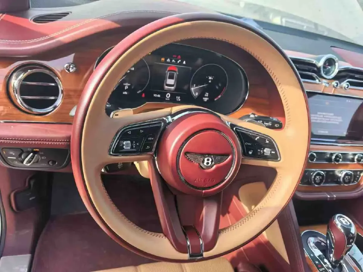 2021 Bentley Bentayga 4.0T 550HP V8 8AT,autocango,china used car exporter,china ev exporter,chinese used car exporter,chinese used ev exporter