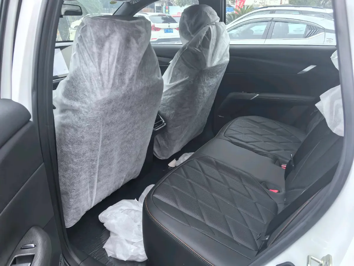 2025 ChangAn CS75 Plus 1.5T 192HP L4 8AT,autocango,china used car exporter,china ev exporter,chinese used car exporter,chinese used ev exporter