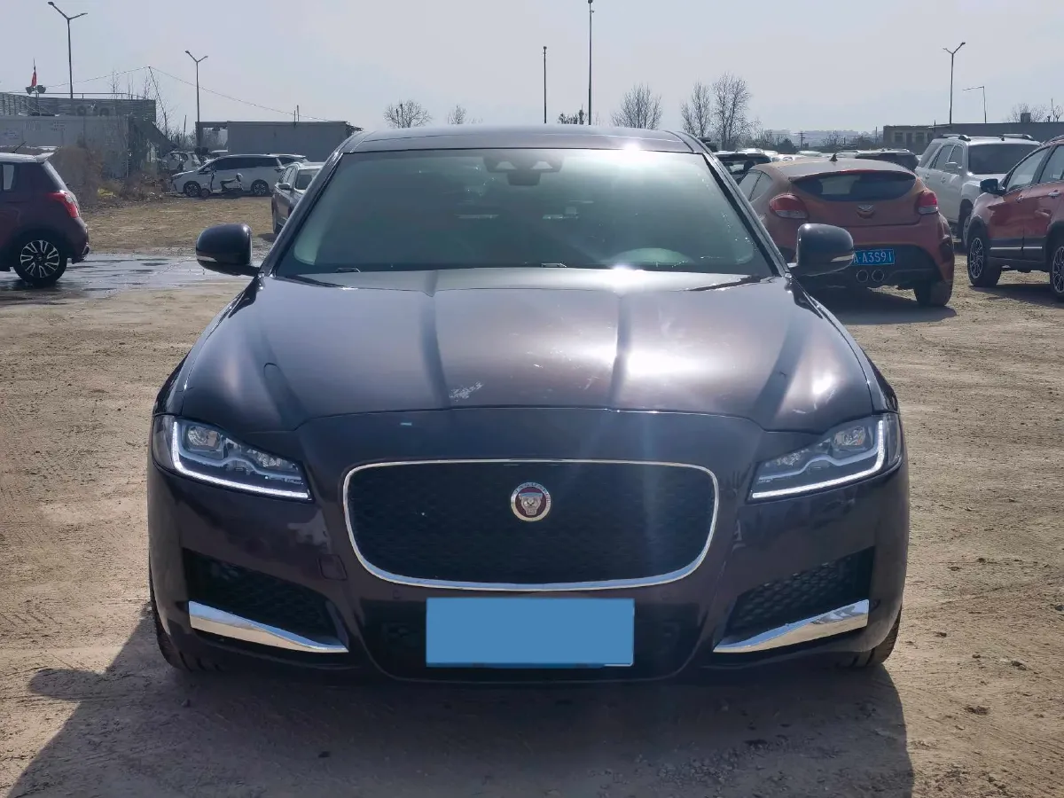 2018 Mercedes-Benz E Class 2.0T 184HP L4 9AT,autocango,china used car exporter,china ev exporter,chinese used car exporter,chinese used ev exporter