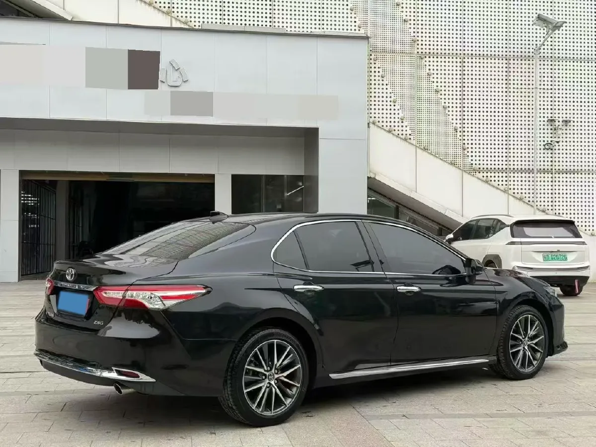 2021 Toyota Camry 2.5L 209HP L4 8AT,autocango,china used car exporter,china ev exporter,chinese used car exporter,chinese used ev exporter